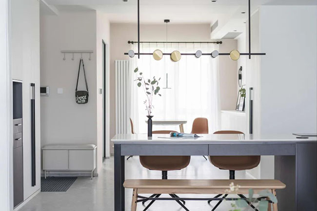 「舊房翻新」極簡風三室兩廳，給自己和家人一個全新的家！