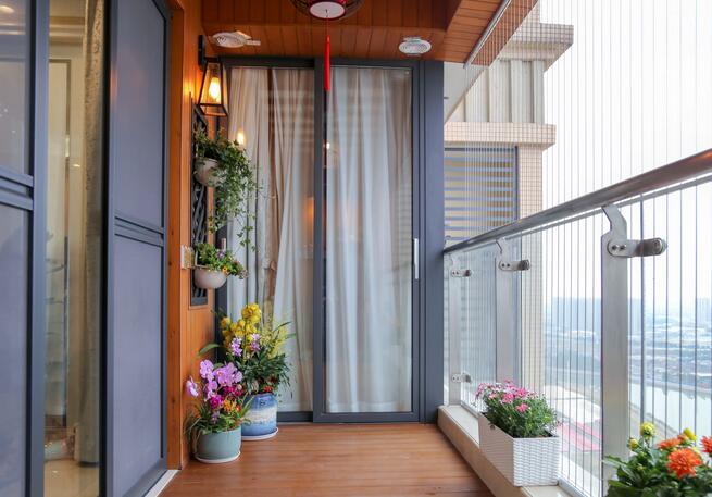 陽臺裝修時，需要吊頂嗎？