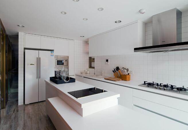 廚房裝修時怎樣選擇櫥柜？