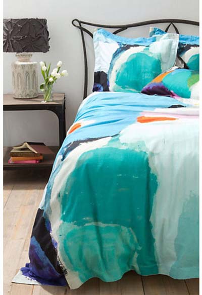 臥室床頭柜設計案例，打造清新舒適睡眠空間！