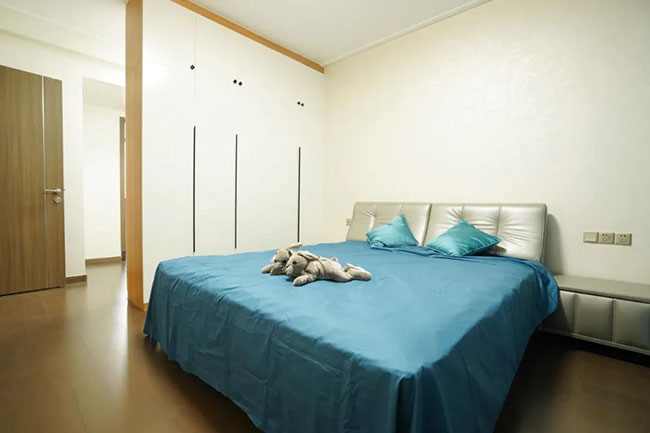 現(xiàn)代簡約三室兩廳，裹著裊裊茶香，演繹優(yōu)雅的生活格調(diào)