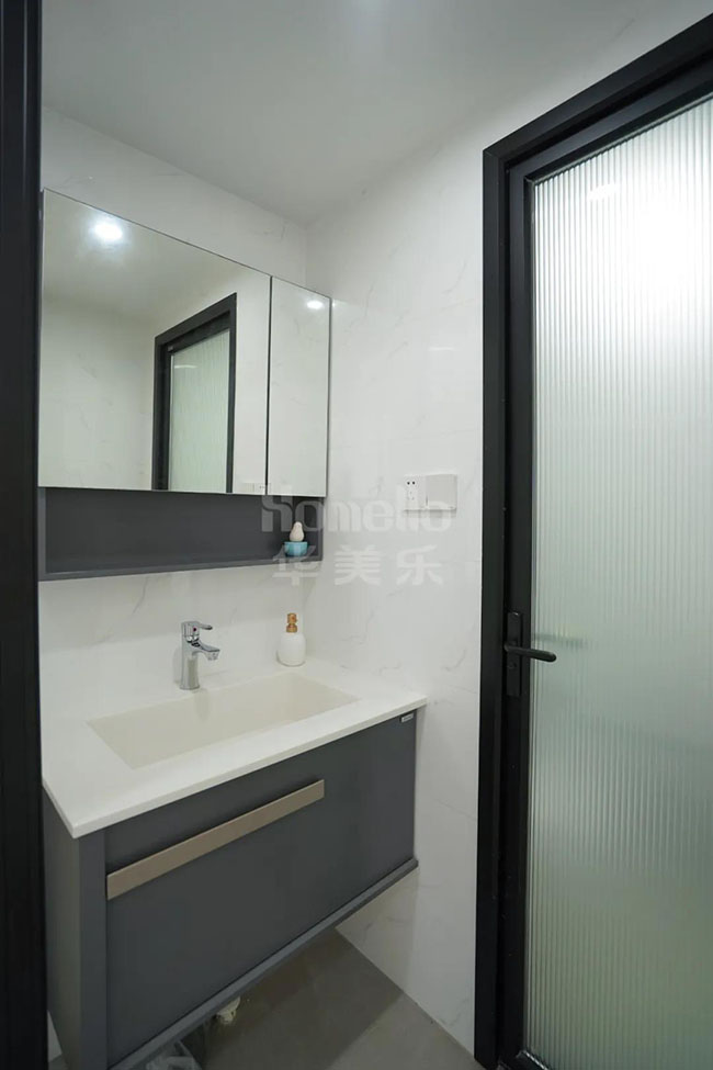 三室兩廳現(xiàn)代簡(jiǎn)約，溫馨清新的居所，充滿煙火氣的生活